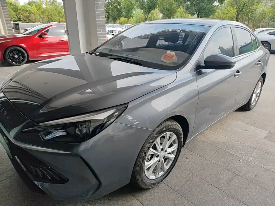 Roewe i5 1.5L CVT Luxury 2026