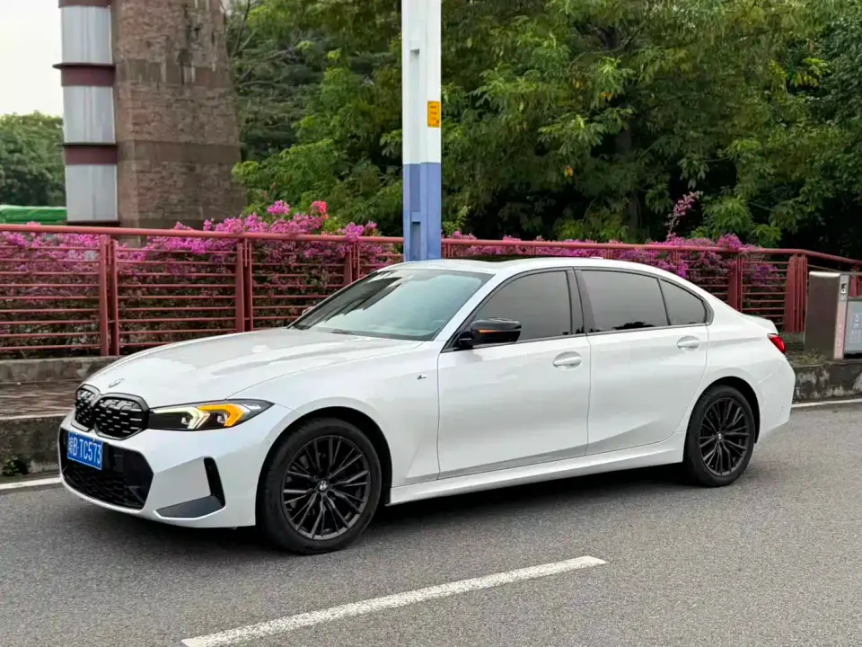 BMW 3 Series 325Li M Sport Black Night Package 2023