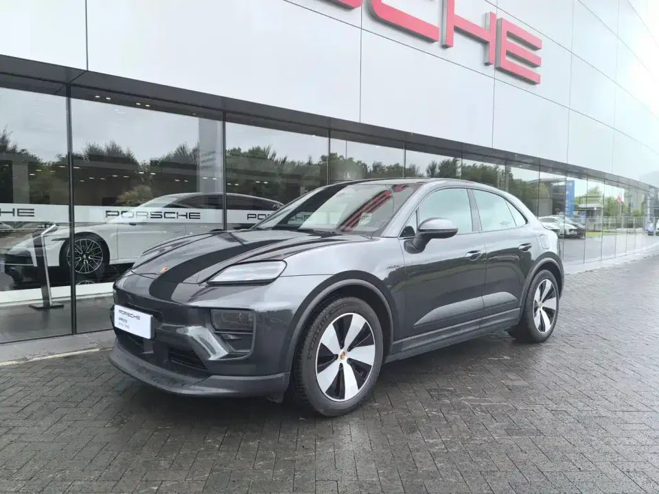 Porsche Macan EV Macan 4 2025