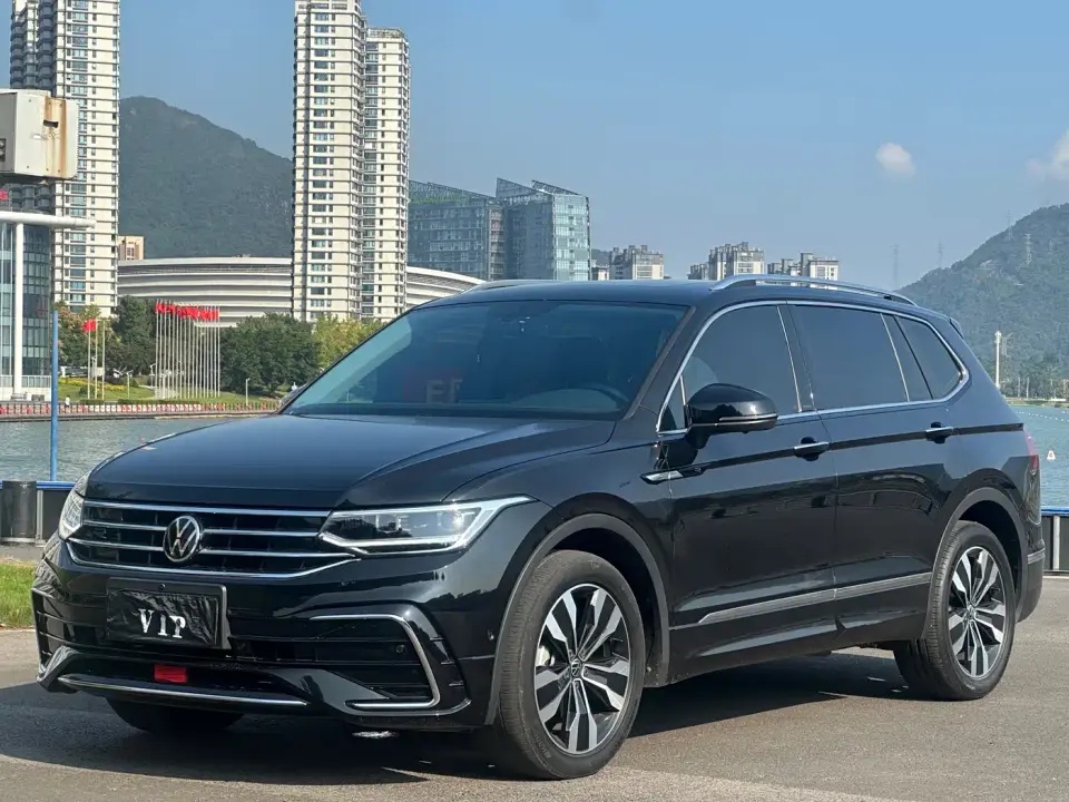 Volkswagen Tiguan L Facelift 330TSI Auto FWD R-Line Premium 2024