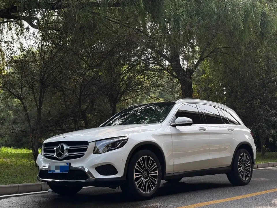 Mercedes-Benz GLC-Class Model GLC 200 L 4MATIC 2019