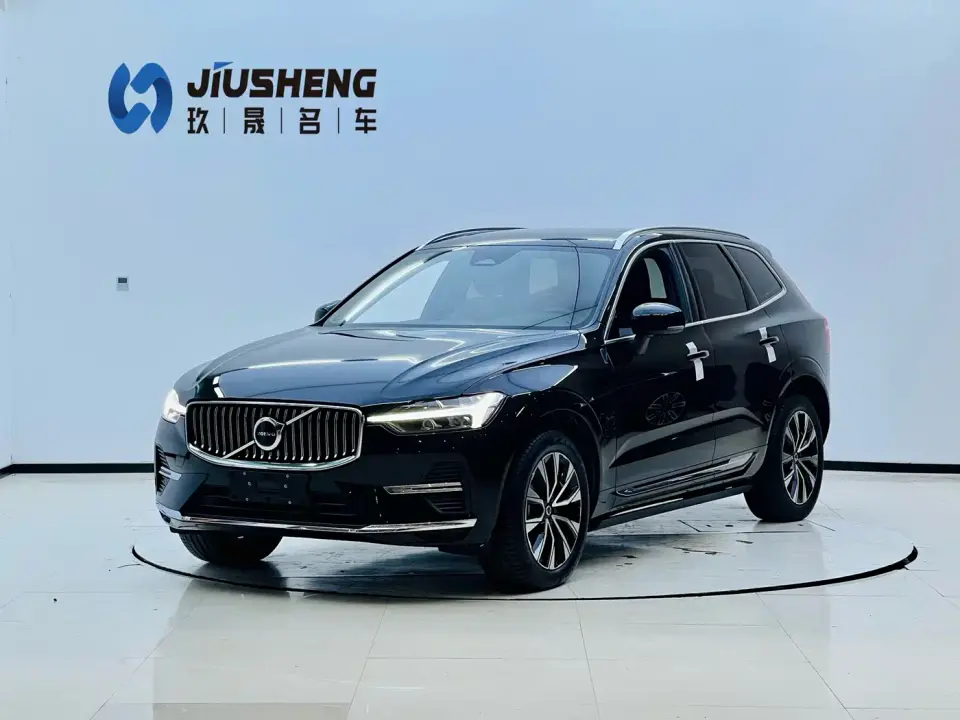 Volvo XC60 B5 AWD Smart Elite Luxury Edition 2025