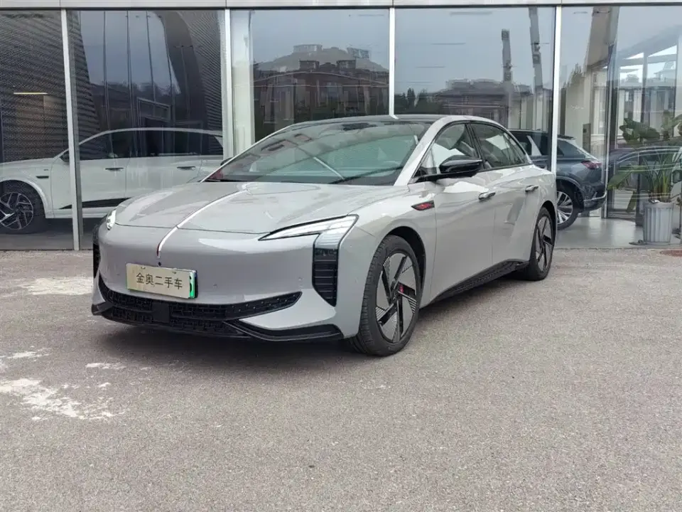 Hongqi EH7 640 AWD Smart Selection Edition 2025