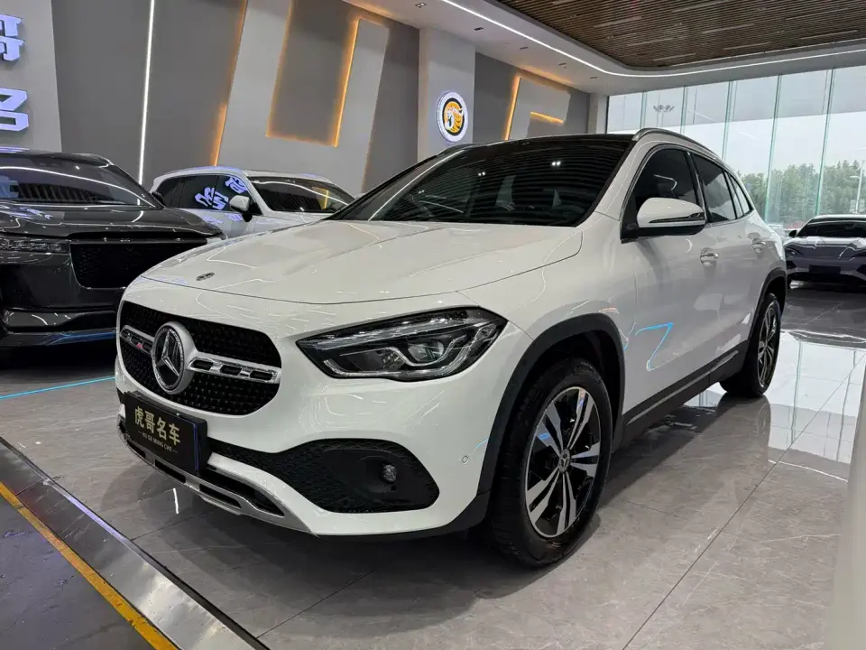 Mercedes-Benz GLA-Class GLA 200 2020