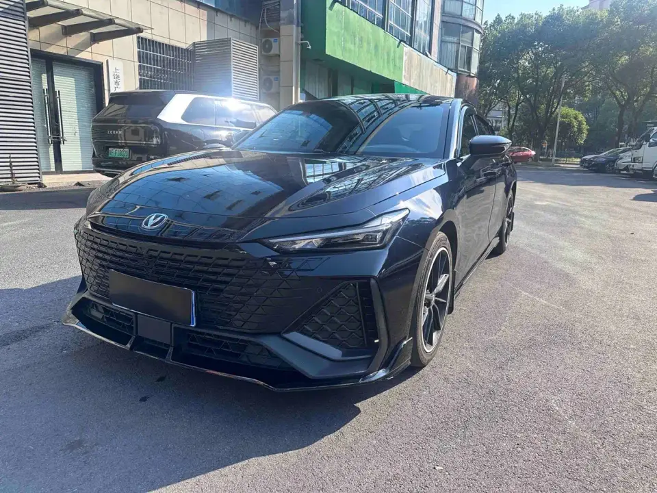 Changan UNI-V 2.0T Sharp Speed Edition 2023