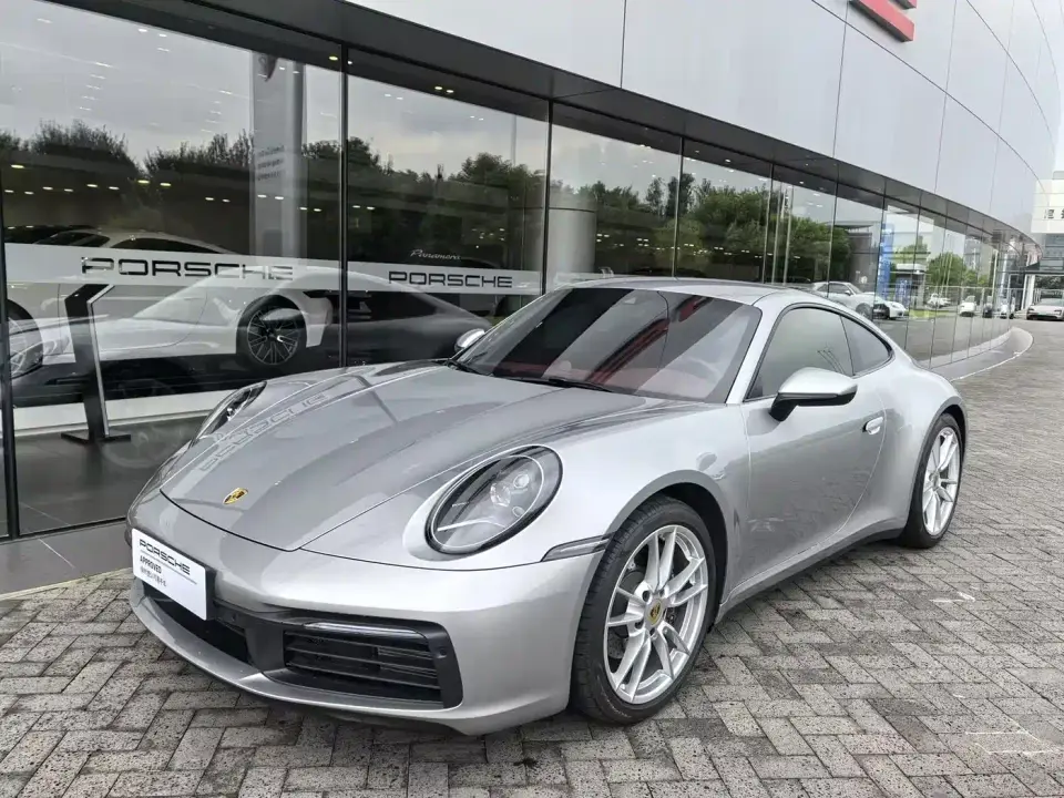 Porsche 911 Carrera 4 3.0T 2024