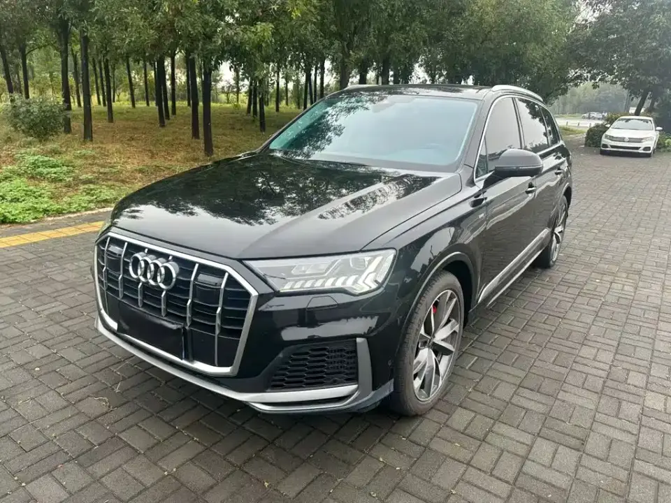 Audi Q7 55 TFSI quattro S line Sport 2024