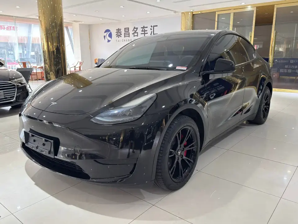 Tesla Model Y Facelift Rear-Wheel Drive Version 2023