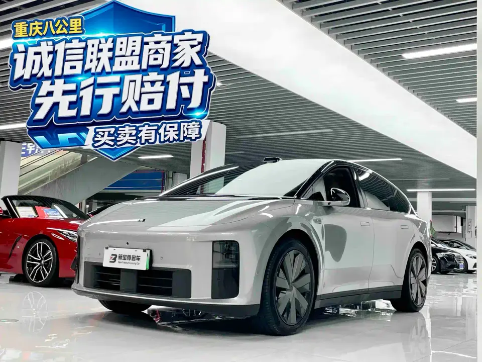 Li Auto i6 4WD Base Model 2025