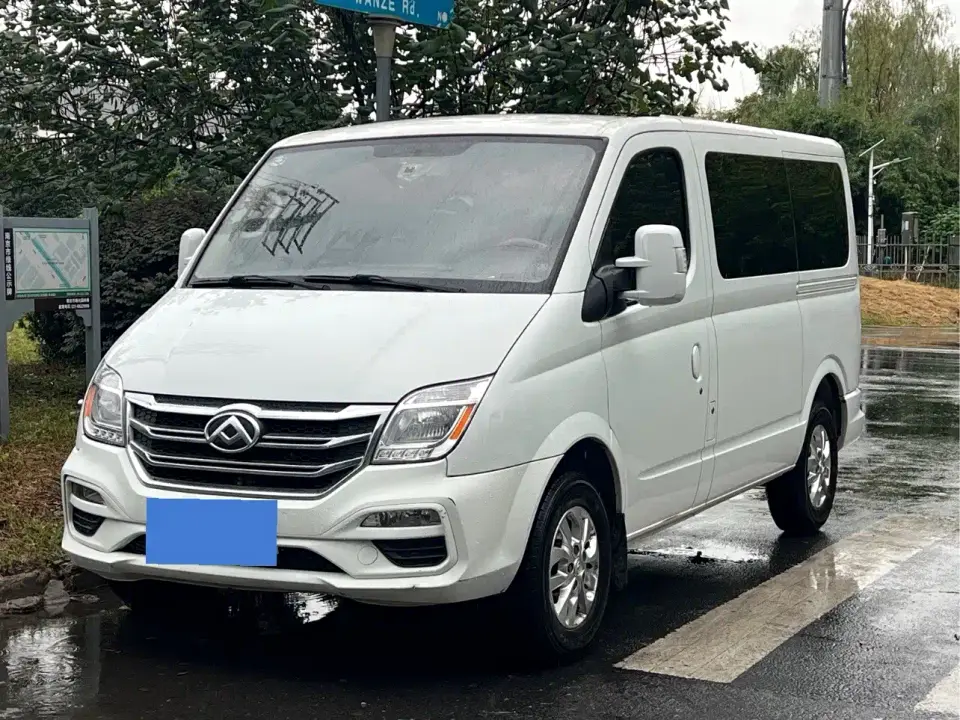SAIC Maxus Xintu V80 2.0T PLUS AMT Urban Edition Short Wheelbase Ultra-Low Roof 5/6 Seats 2022