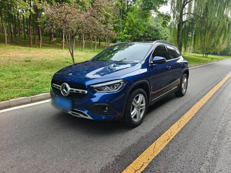 Mercedes-Benz GLA-Class Facelift GLA 200 2023