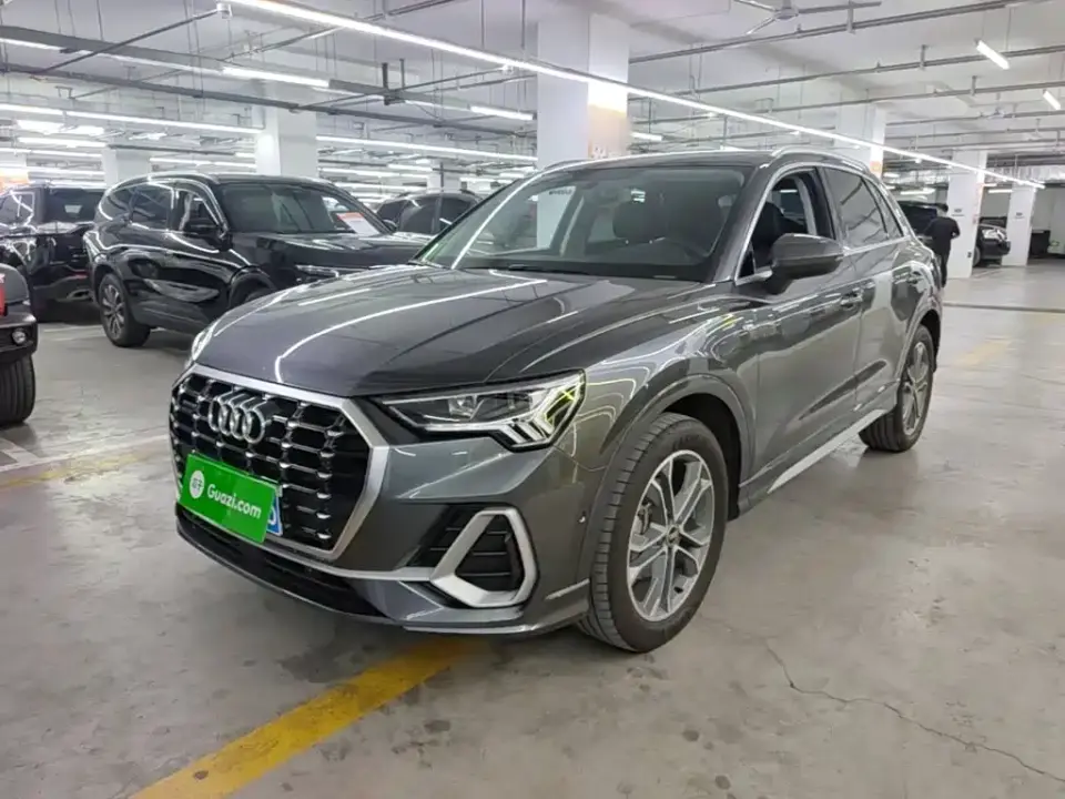 Audi Q3 45 TFSI quattro Fashion Sport 2021