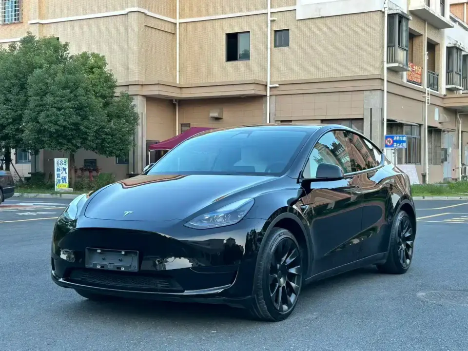 Tesla Model Y Rear-Wheel Drive Edition 2023