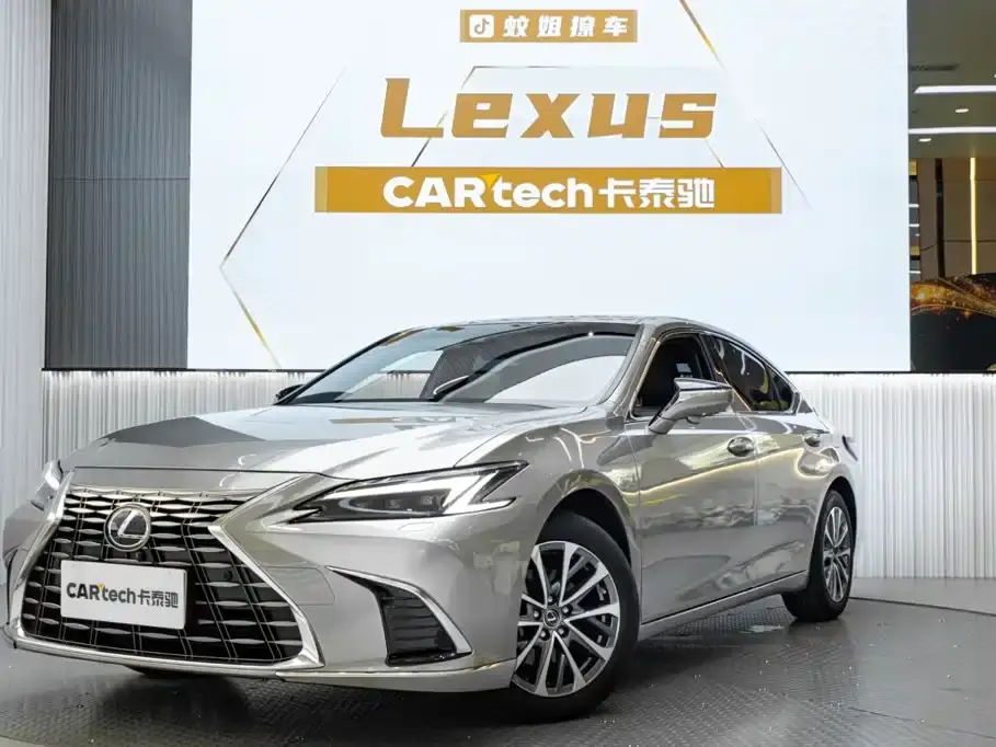 Lexus ES 200 Ultimate Edition 2025
