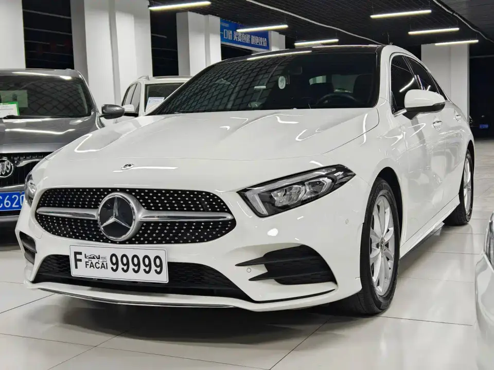 Mercedes-Benz A-Class A 200 L Sport Sedan Fashion Edition 2021