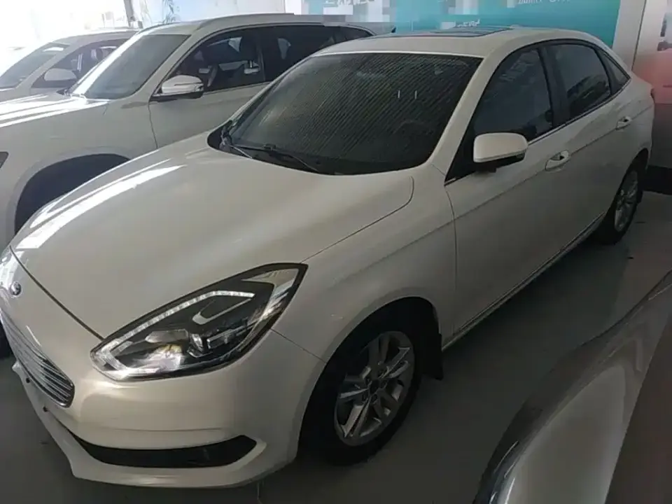 Ford Escort Facelift 1.5L Auto Comfort Edition China VI 2020