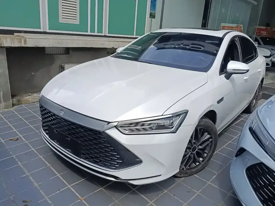 BYD Qin PLUS DM-i 120KM Premium 2021
