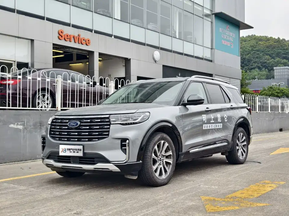 Ford Explorer 2.3T EcoBoost 4WD Cross Country Edition 5-seater 2025
