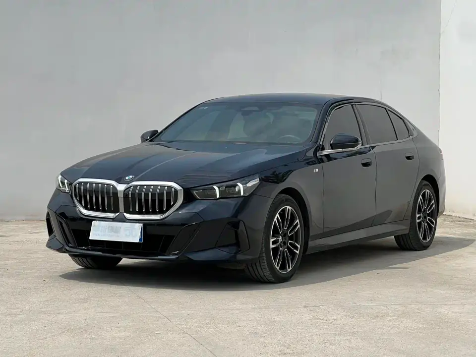 BMW 5 Series 530Li Leading M Sport Package 2024