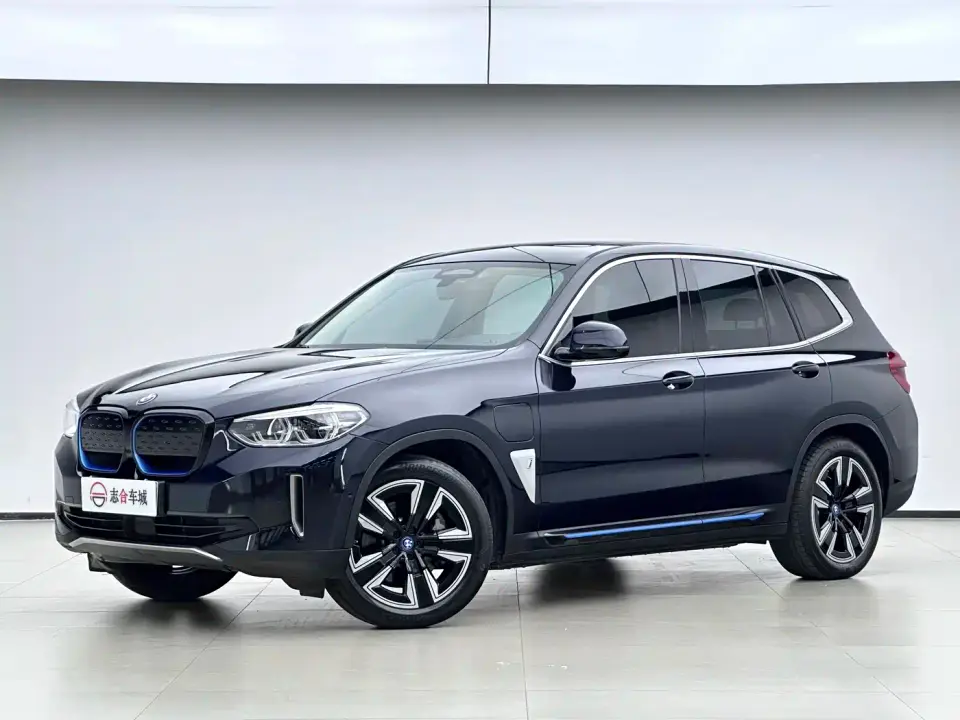 BMW iX3 Facelift Leading 2021