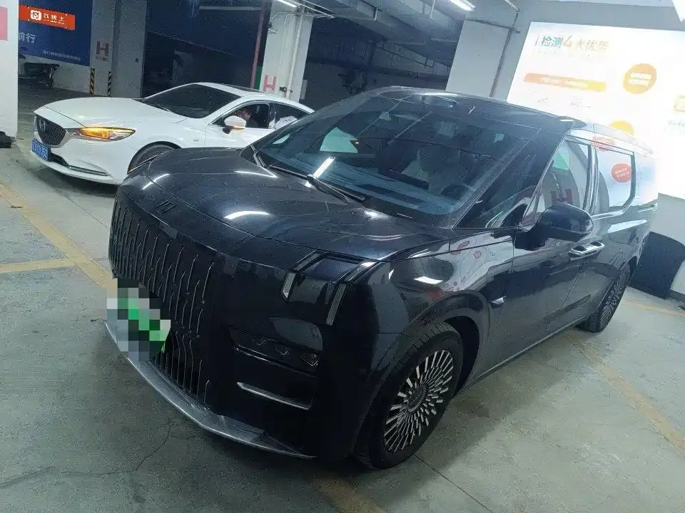 Zeekr 009 7-Seat Aisle Version 108kWh 2024