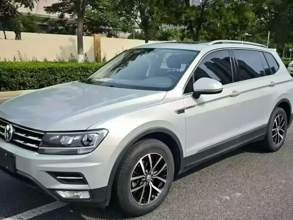 Volkswagen Tiguan L Facelift 330TSI Automatic 2WD Luxury Edition 2019
