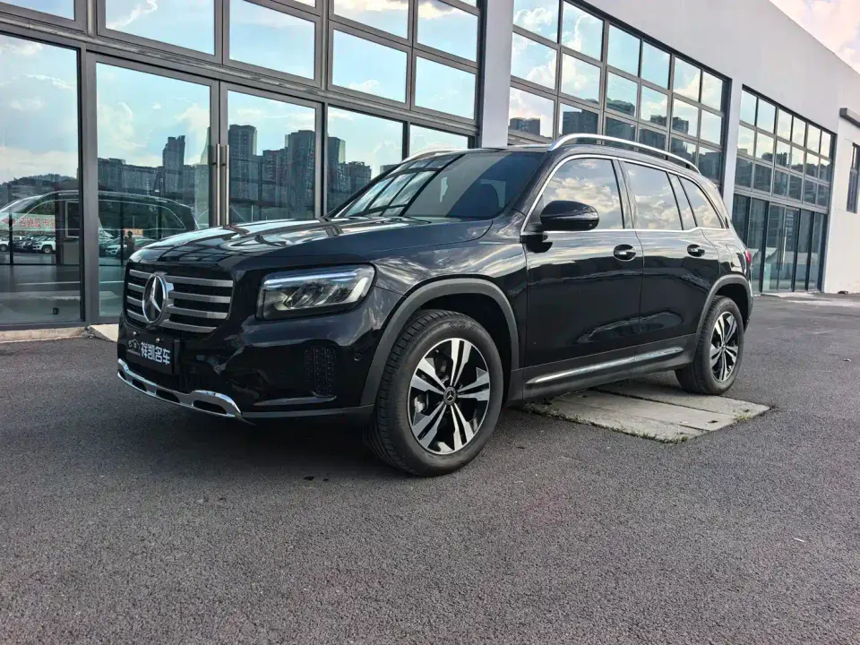 Mercedes-Benz GLB-Class Model GLB 200 Dynamic Edition 2025