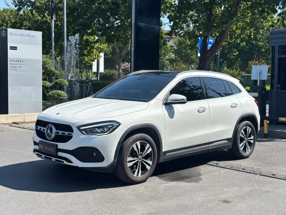 Mercedes-Benz GLA-Class GLA 220 2023