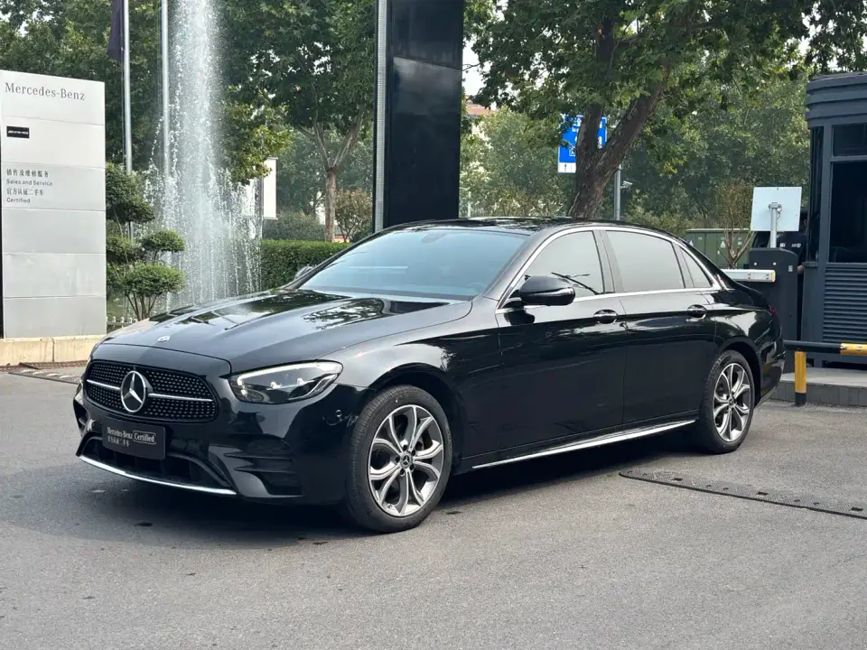 Mercedes-Benz E-Class Facelift E 300 L Sport Luxury Style 2022