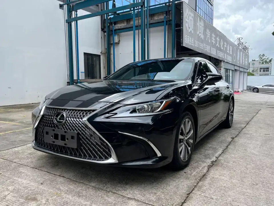 Lexus ES 200 Excellence 2020