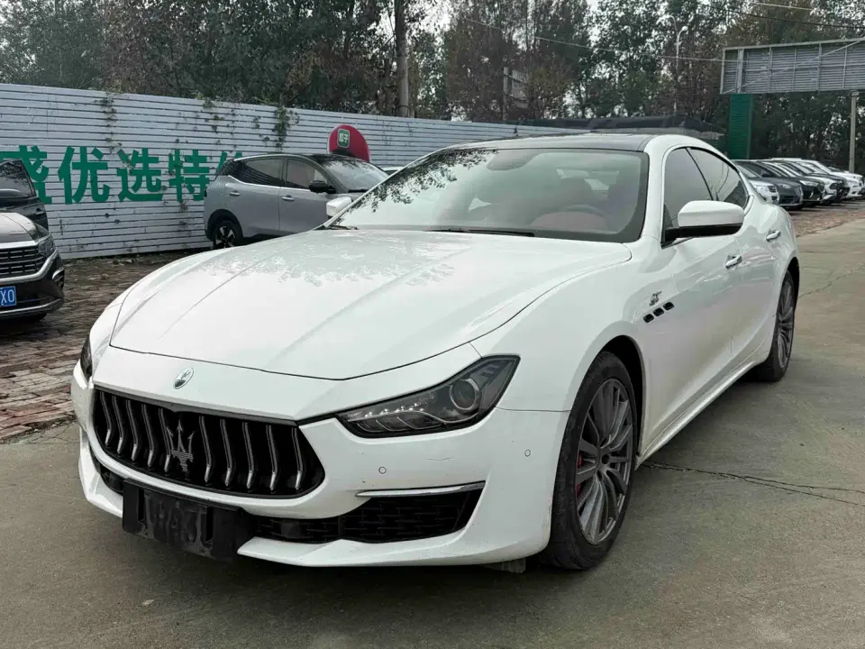 Maserati Ghibli 2.0T GT Edge Edition 2021