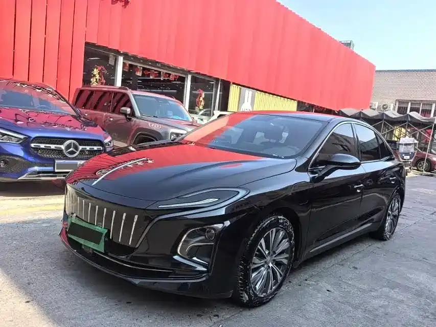 Hongqi E-QM5 431km Charging Enjoyment Edition 2022