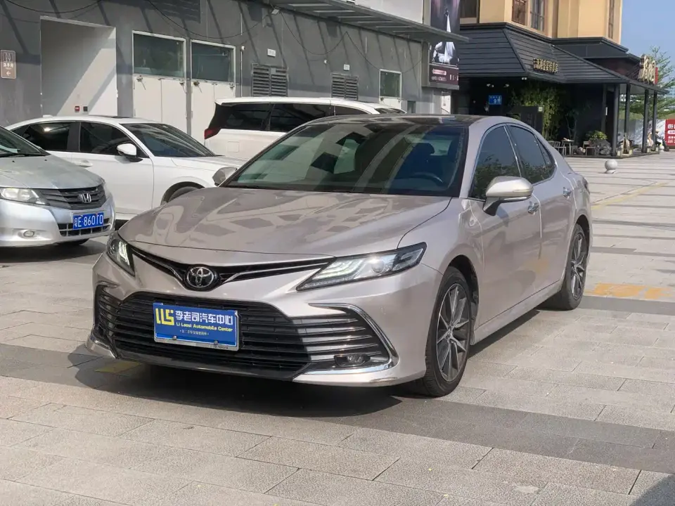 Toyota Camry 2.5G Luxury Edition 2022