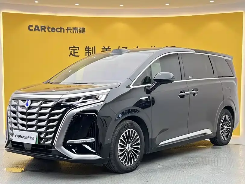Denza D9 Model DM-i Smart Drive Edition 1020 AWD Flagship 2025