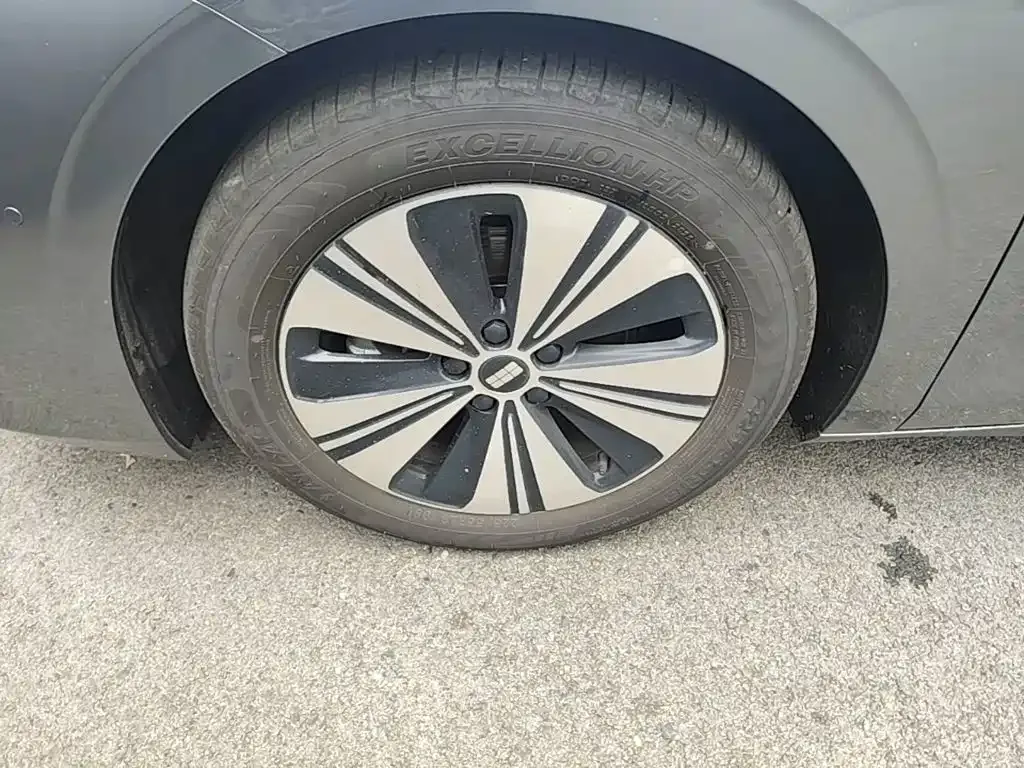 Geely Galaxy Galaxy A7 EM-i 150km Explorer+ Edition 2025 — фото 23