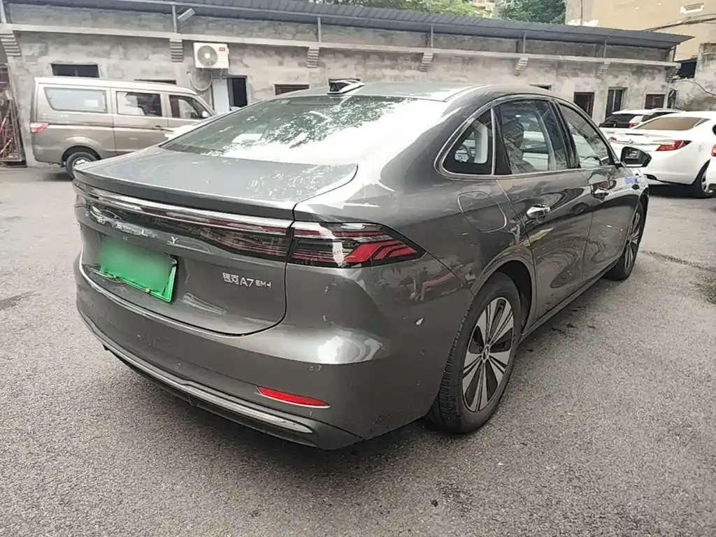 Geely Galaxy Galaxy A7 EM-i 150km Explorer+ Edition 2025 — фото 7