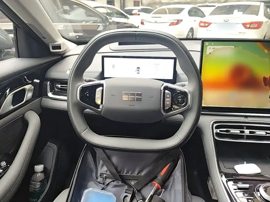 Geely Galaxy Galaxy A7 EM-i 150km Explorer+ Edition 2025 — фото 11