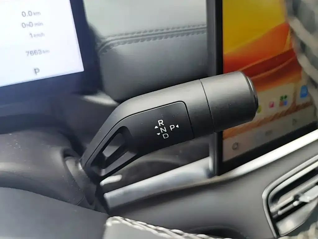 Geely Galaxy Galaxy A7 EM-i 150km Explorer+ Edition 2025 — фото 14