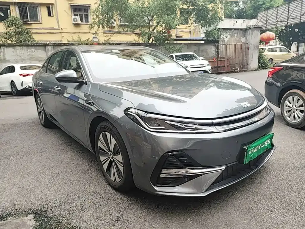 Geely Galaxy Galaxy A7 EM-i 150km Explorer+ Edition 2025 — фото 4