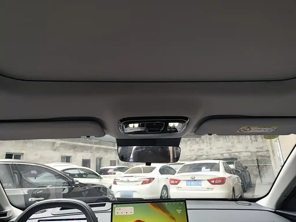 Geely Galaxy Galaxy A7 EM-i 150km Explorer+ Edition 2025 — фото 18
