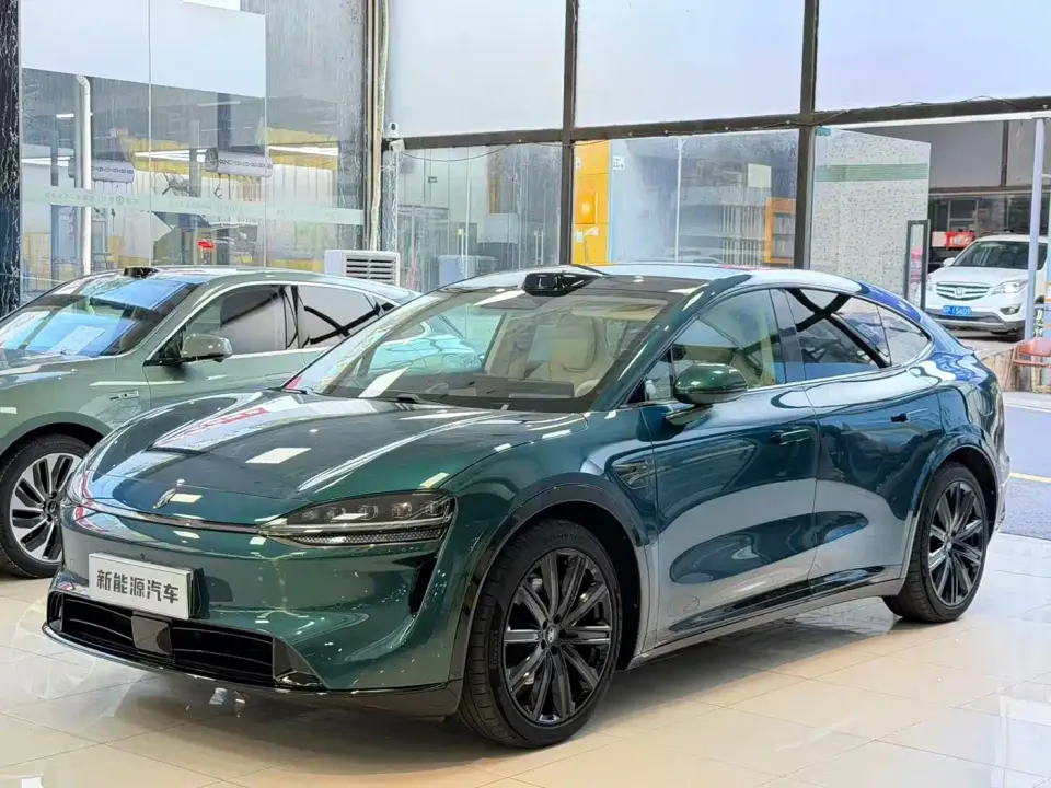 Zhijie Luxeed R7 All-electric UItra 2025