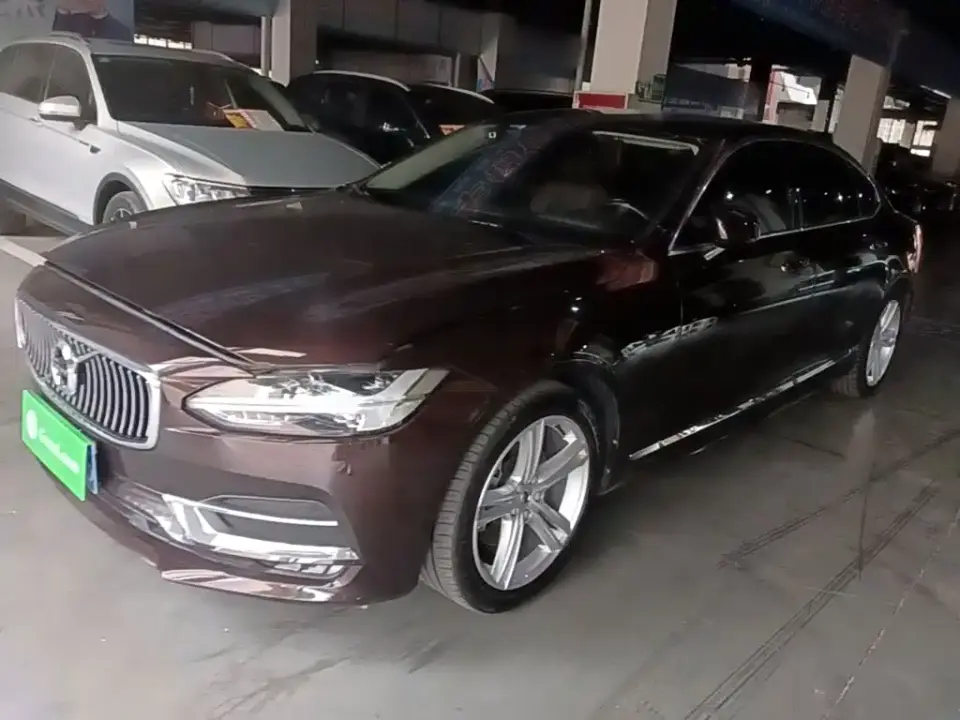 Volvo S90 T5 Momentum 2019