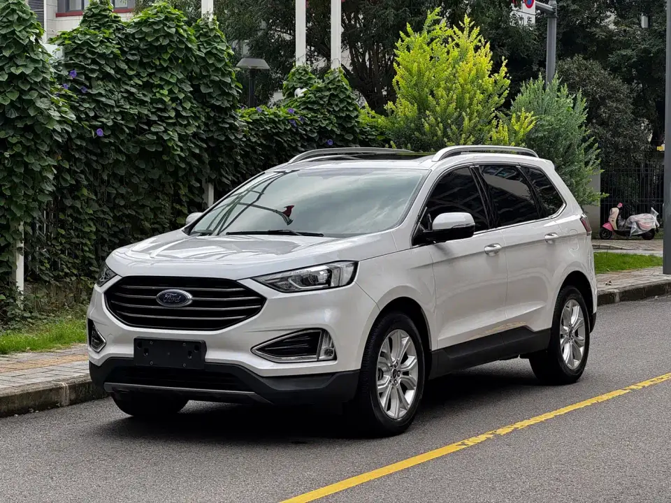 Ford Edge EcoBoost 245 2WD Platinum 7-Seater 2020