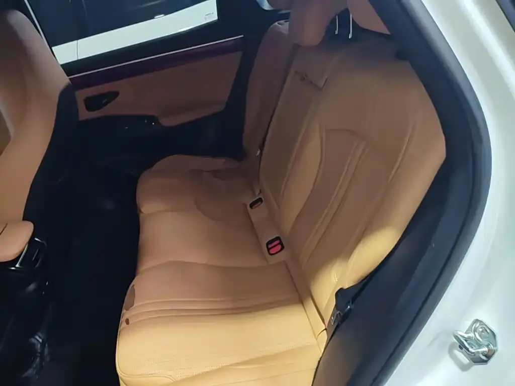 Geely Galaxy Galaxy L7 1.5T 115km MAX 2023 — фото 17