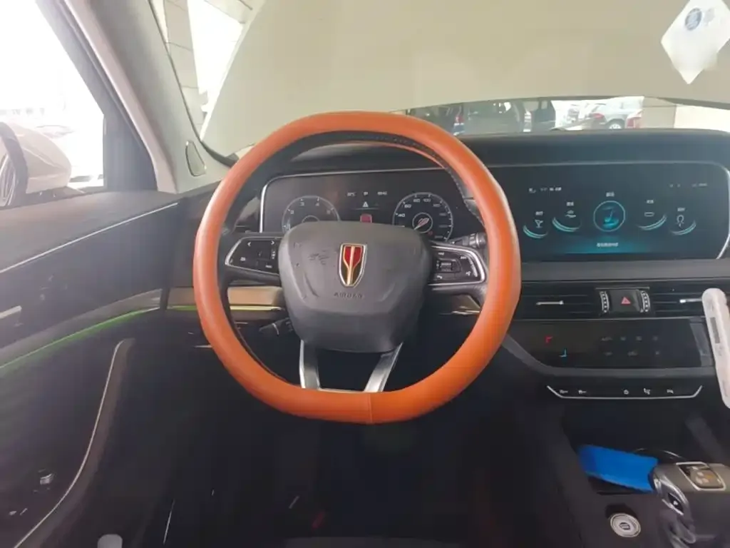 Hongqi HS5 Facelift 2.0T Smart Flag Enjoyment Edition 2022 — фото 11