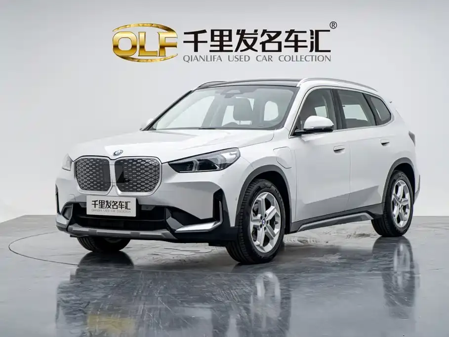 BMW iX1 eDrive25L X Design Package 2026