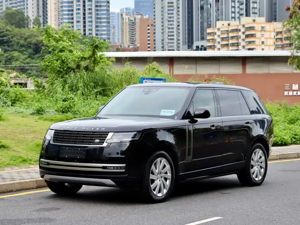Land Rover Range Rover 3.0 L6 400PS Golden Age 7-Seater Long Wheelbase 2023