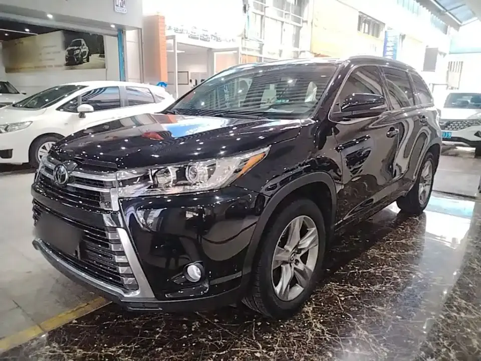 Toyota Highlander 2.0T AWD Premium 7-Seater 2021