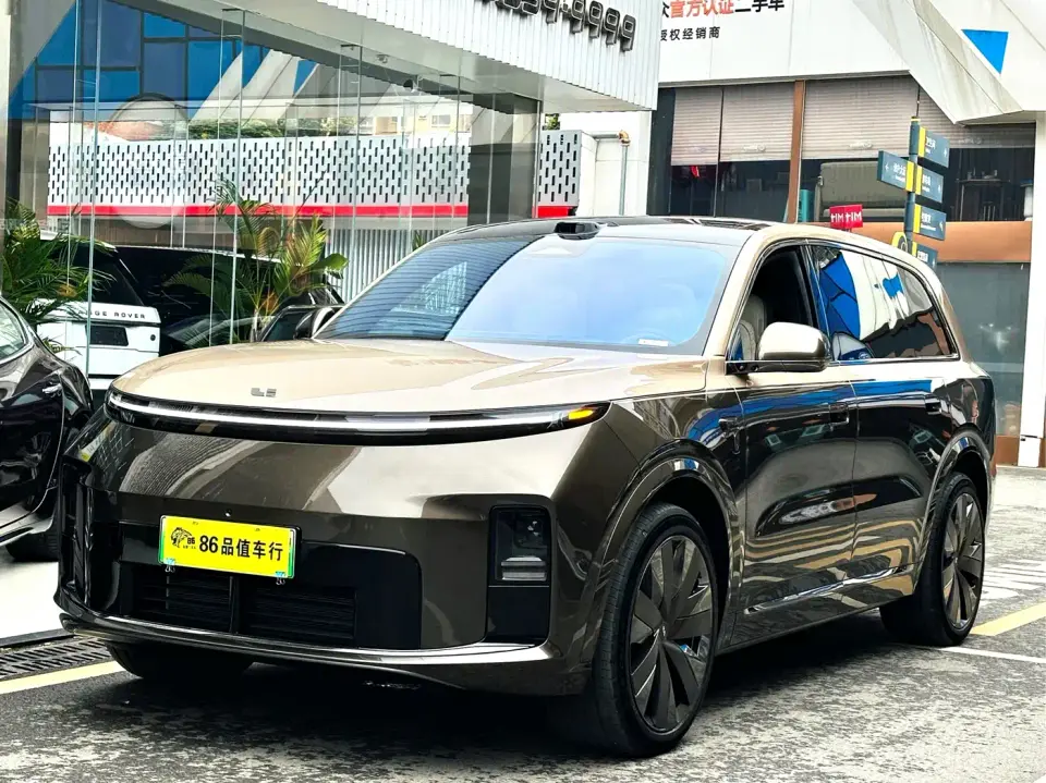 Li Auto Li Xiang L9 Base Model 2026