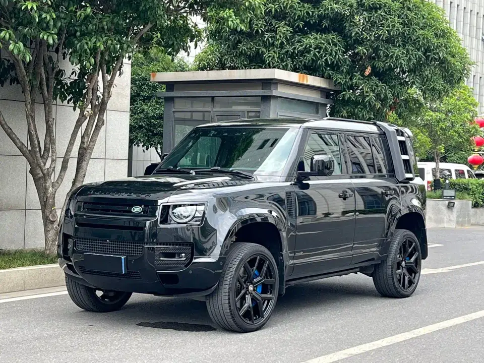 Land Rover Defender Model 110 3.0T P400 X 2023